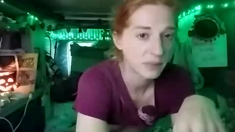 LesleyGumGrass- The Boring Trans girl online show from October 29, 5:25 pm