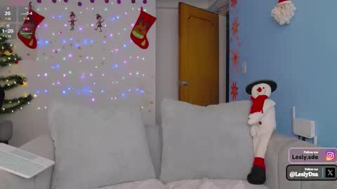 Lesly online show from December 19, 9:17 pm