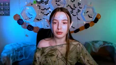 leslie_bird online show from October 21, 11:00 am