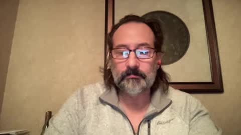 Snapshot of leslielindsey13 chatting on December 22, 9:17 am leslielindsey13 online show from December 22, 9:17 am