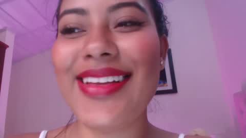 Snapshot of leslyandika chatting on March 8, 6:26 pm LeslyAndika online show from March 8, 6:26 pm