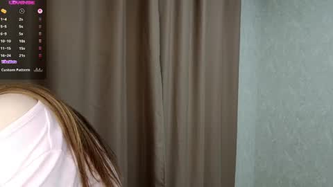 Alice online show from April 21, 7:17 pm