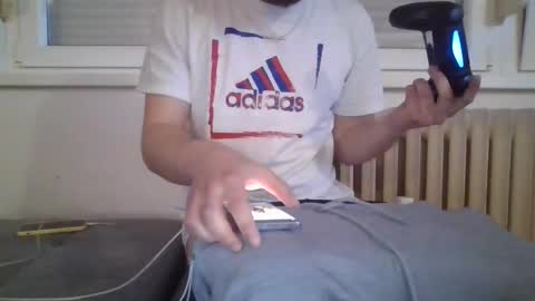 Snapshot of lestaro chatting on March 5, 8:21 pm neoglo online show from March 5, 8:21 pm