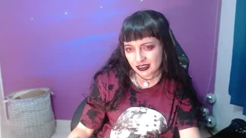 Snapshot of lestatdlion chatting on December 14, 3:07 am lestatdlion online show from December 14, 3:07 am