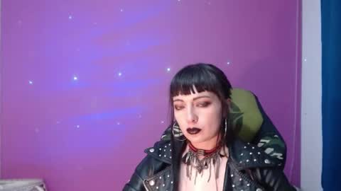 Snapshot of lestatdlion chatting on December 20, 10:54 pm lestatdlion online show from December 20, 10:54 pm