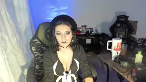 Snapshot of lestatdlion chatting on September 10, 10:48 am lestatdlion online show from September 10, 10:48 am