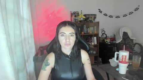 Snapshot of lestatdlion chatting on October 9, 10:46 am lestatdlion online show from October 9, 10:46 am