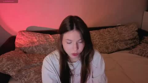 Snapshot of let_me_seee chatting on April 23, 8:22 pm Fiona online show from April 23, 8:22 pm