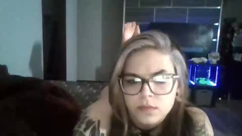 Ivy online show from April 21, 2:04 am