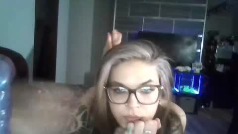 Ivy online show from April 21, 2:51 am