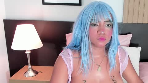 Snapshot of leticia_lynn chatting on January 8, 2:57 am LETI 3 online show from January 8, 2:57 am