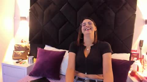 letiziia online show from February 3, 8:24 pm