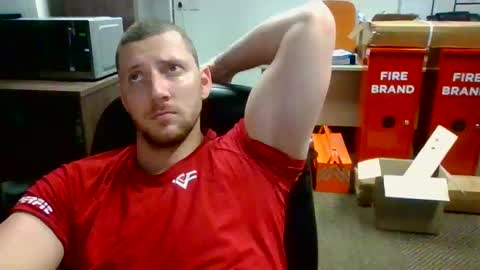 Snapshot of letsbeadventurous chatting on March 7, 2:04 am The Silent type online show from March 7, 2:04 am