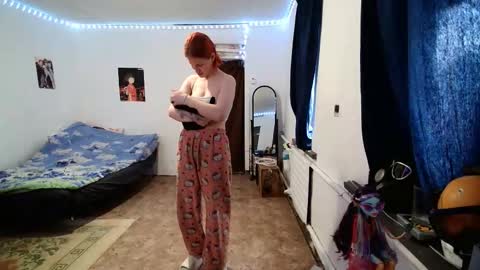 Snapshot of lettytassone chatting on December 22, 9:17 am Kory online show from December 22, 9:17 am