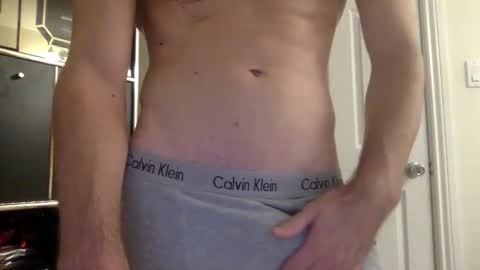 Snapshot of levbla chatting on October 16, 10:33 pm levbla online show from October 16, 10:33 pm