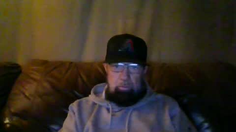 Snapshot of levelup0087 chatting on December 17, 5:24 am levelup0087 online show from December 17, 5:24 am