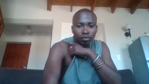 Snapshot of lewinskytheone chatting on February 18, 12:06 pm lewinskytheone online show from February 18, 12:06 pm