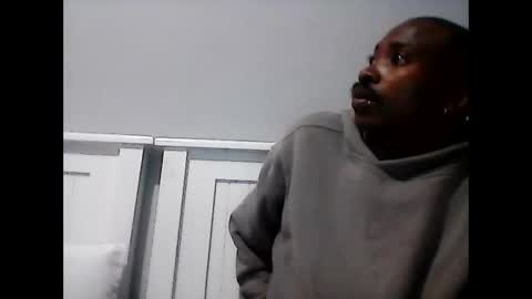 Snapshot of lewinskytheone chatting on December 17, 6:36 pm lewinskytheone online show from December 17, 6:36 pm