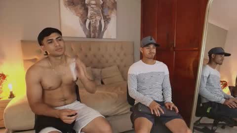 Snapshot of lewishamiltom chatting on February 23, 7:11 pm lewis online show from February 23, 7:11 pm