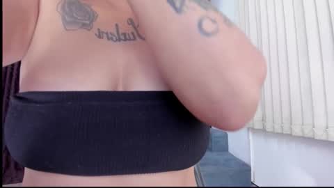 Snapshot of lexadimary chatting on November 10, 7:13 pm lexa online show from November 10, 7:13 pm