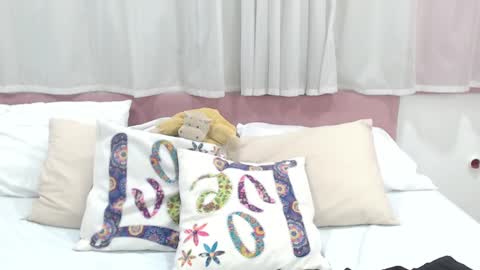 Snapshot of lexi_bloom chatting on January 16, 10:53 am Gabrielle online show from January 16, 10:53 am