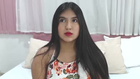 Snapshot of lexi_bloom chatting on January 20, 10:51 am Gabrielle online show from January 20, 10:51 am