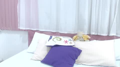 Snapshot of lexi_bloom chatting on February 15, 10:11 am Gabrielle online show from February 15, 10:11 am