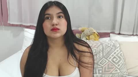 Snapshot of lexi_bloom chatting on March 2, 10:56 am Gabrielle online show from March 2, 10:56 am