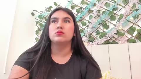 Snapshot of lexi_bloom chatting on October 4, 3:04 am Gabrielle online show from October 4, 3:04 am