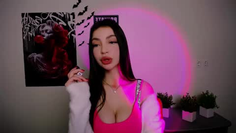 Alexia online show from February 25, 3:38 pm