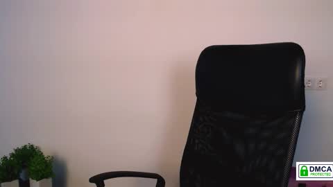 Alexia online show from September 9, 1:32 pm