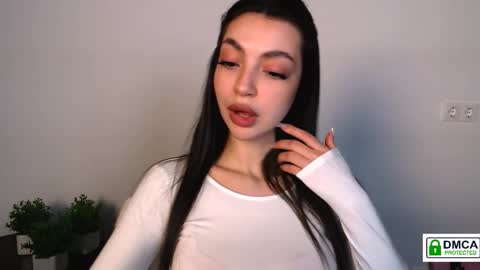 Alexia online show from October 12, 3:00 pm