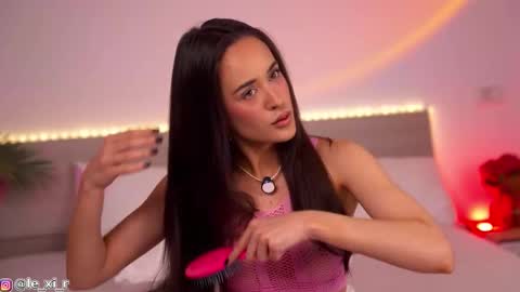 Lexi Reed online show from September 21, 2:08 pm