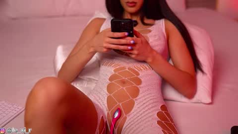 Lexi Reed online show from October 25, 2:46 pm