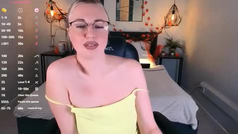 Lexy - Follow me online show from November 10, 6:56 am