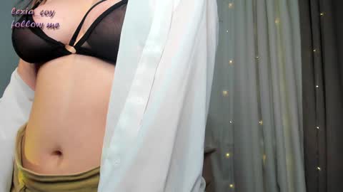 Snapshot of lexia_coy chatting on February 2, 5:37 pm Vicki online show from February 2, 5:37 pm