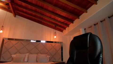 Snapshot of lexiewayne chatting on February 1, 12:29 am Lexie online show from February 1, 12:29 am