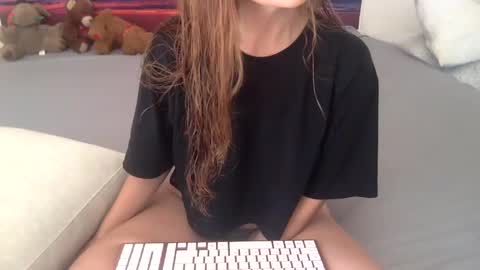 Snapshot of lexiial0 chatting on October 3, 2:58 pm Alexia L. online show from October 3, 2:58 pm