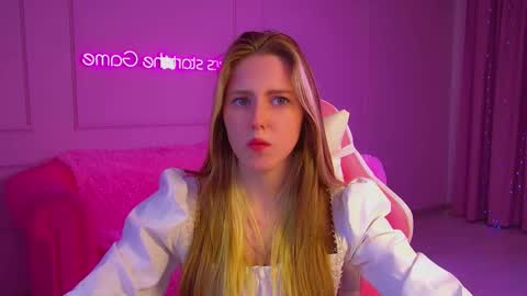 Lexi online show from September 18, 6:26 am