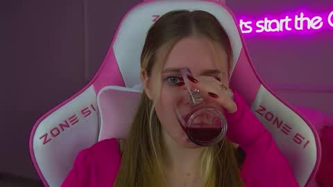 Lexi online show from November 22, 6:18 pm