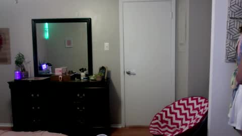 Snapshot of lexwyoex chatting on October 7, 12:08 am lexwyoex online show from October 7, 12:08 am