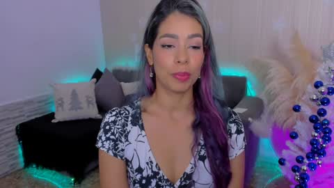 Snapshot of lexy_fox2 chatting on December 16, 4:13 am Lexy online show from December 16, 4:13 am