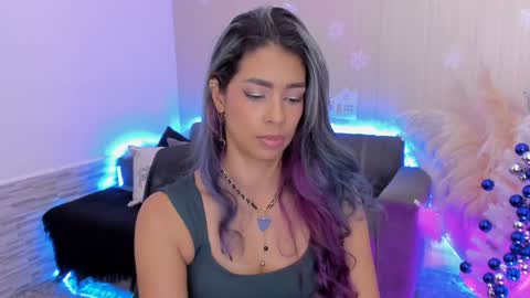 Snapshot of lexy_fox2 chatting on December 18, 3:04 am Lexy online show from December 18, 3:04 am