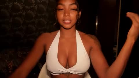 Snapshot of lexy_squirt_queen chatting on September 12, 10:54 pm LEXY - Independent account online show from September 12, 10:54 pm