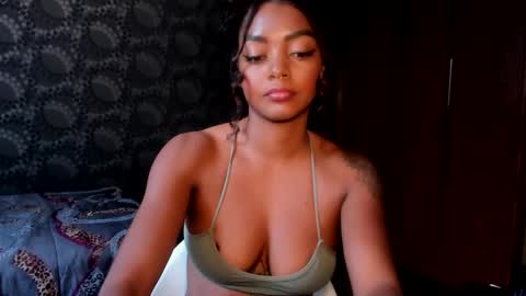 LEXY - Independent account online show from October 15, 1:00 pm
