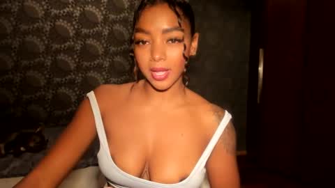 Snapshot of lexy_squirt_queen chatting on October 30, 6:30 pm LEXY - Independent account online show from October 30, 6:30 pm