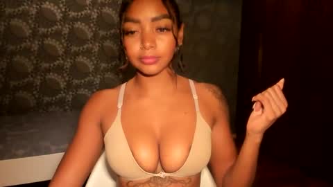 Snapshot of lexy_squirt_queen chatting on November 4, 11:26 pm LEXY - Independent account online show from November 4, 11:26 pm