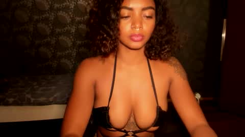 Snapshot of lexy_squirt_queen chatting on November 21, 4:44 am LEXY - Independent account online show from November 21, 4:44 am