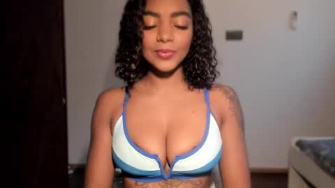 Snapshot of lexy_squirt_queen chatting on December 22, 1:08 pm LEXY - Independent account online show from December 22, 1:08 pm