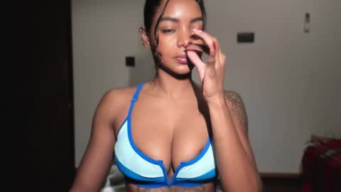 Snapshot of lexy_squirt_queen chatting on January 12, 7:46 am LEXY - Independent account online show from January 12, 7:46 am